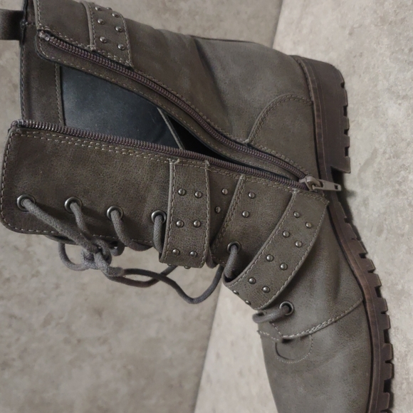 Rampage Boots - Picture 5 of 9